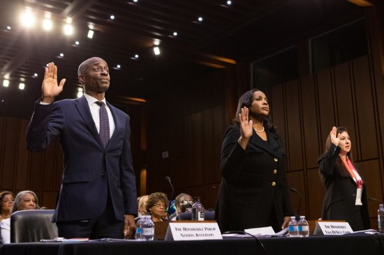 美联储副主席Philip Jefferson、理事Lisa Cook和理事Adriana Kugler